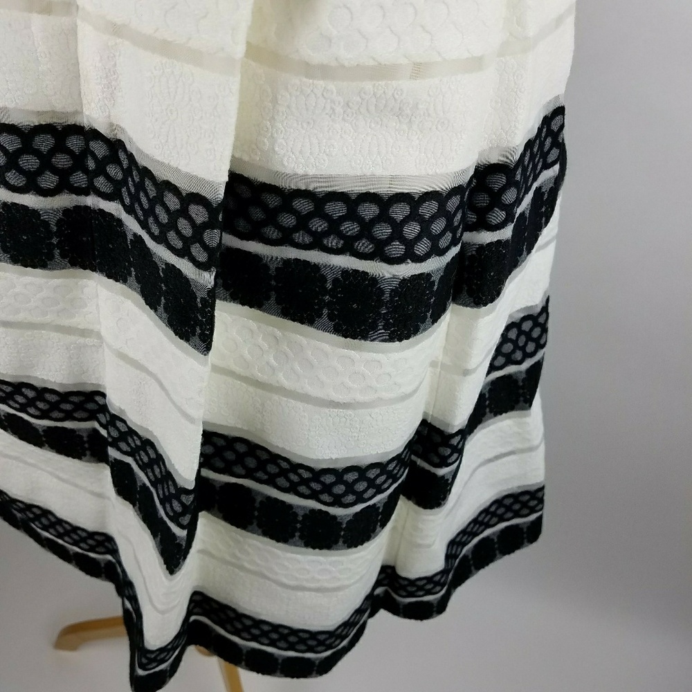 ↠Nine West tealength imprinted felt pattern dress↞ - Picture 5 of 5